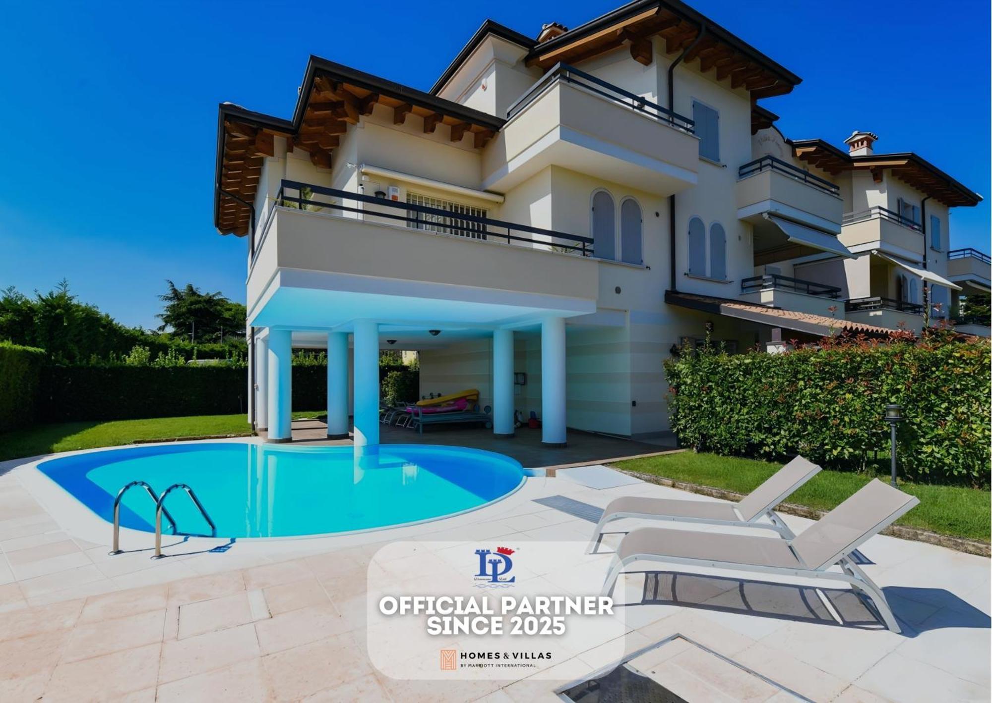 Desenzanoloft Official Partner Marriott Homes & - Bea House, With Private Garden And Share Pool Apartment Sirmione